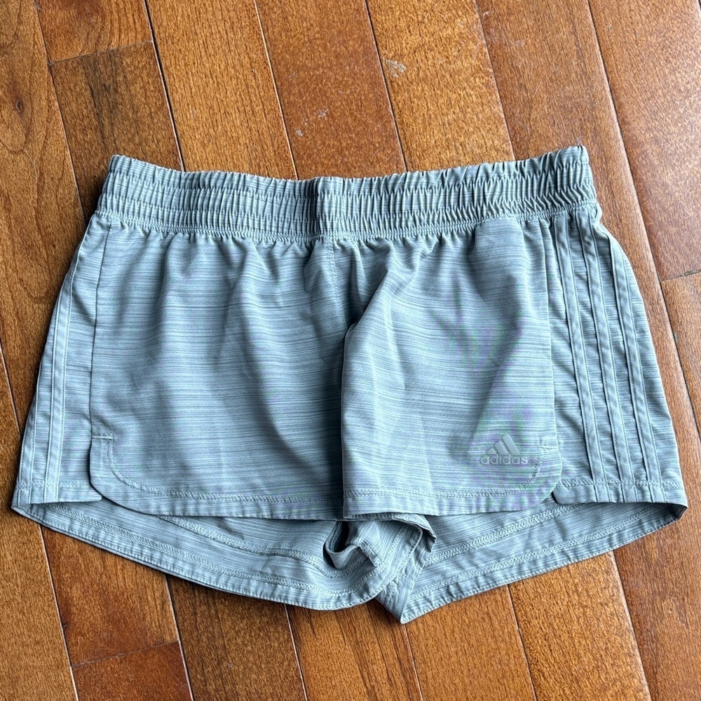 Adidas AEROREADY Women’s Gray Athletic Running Shorts 3” Inseam Size M